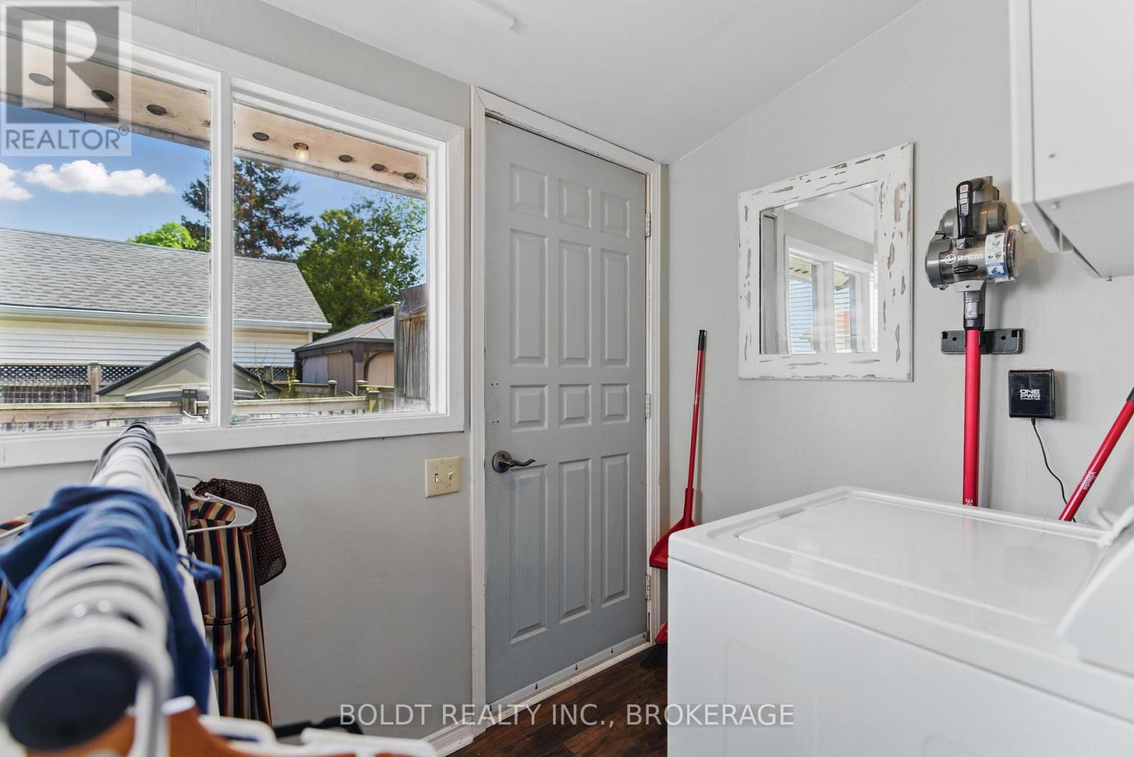 24-26 York Street, St. Catharines, Ontario  L2R 6B9 - Photo 31 - X12209514