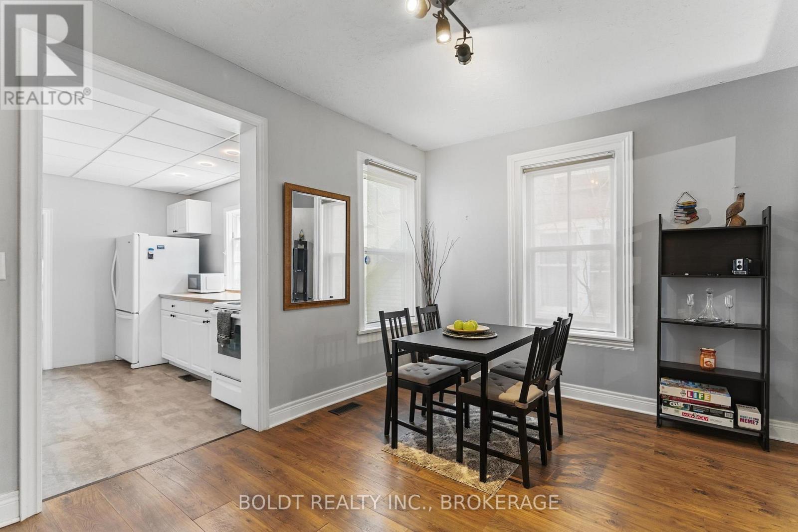 24-26 York Street, St. Catharines, Ontario  L2R 6B9 - Photo 5 - X12209514