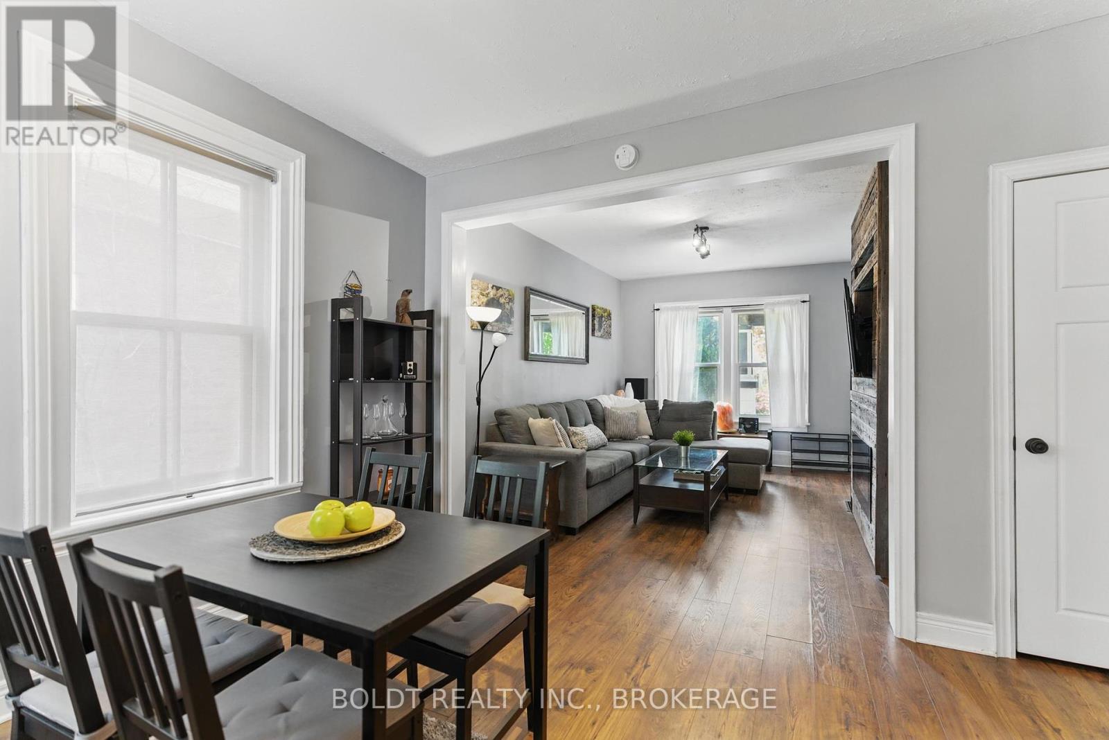 24-26 York Street, St. Catharines, Ontario  L2R 6B9 - Photo 6 - X12209514