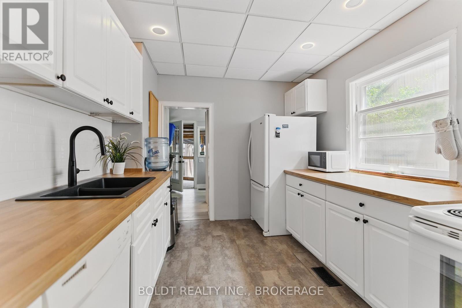 24-26 York Street, St. Catharines, Ontario  L2R 6B9 - Photo 7 - X12209514