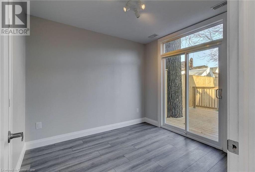 5327 Upper Middle Road E Unit# 305, Burlington, Ontario  L7R 3X5 - Photo 4 - 40736666