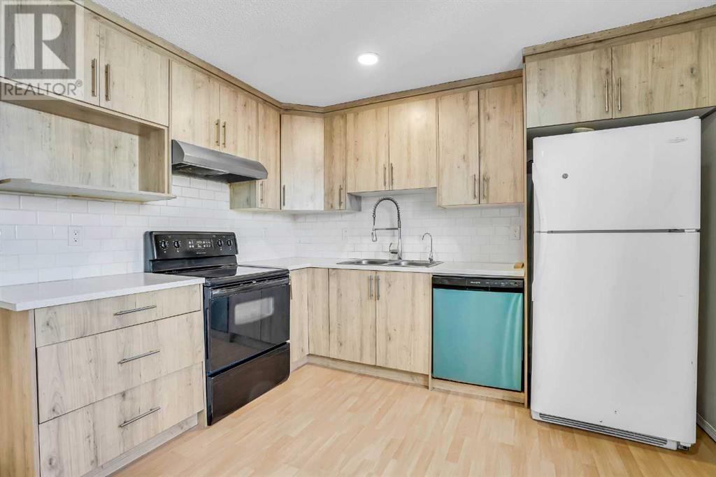 112 Castleridge Drive Ne, Calgary, Alberta  T3J 1Y8 - Photo 17 - A2213710