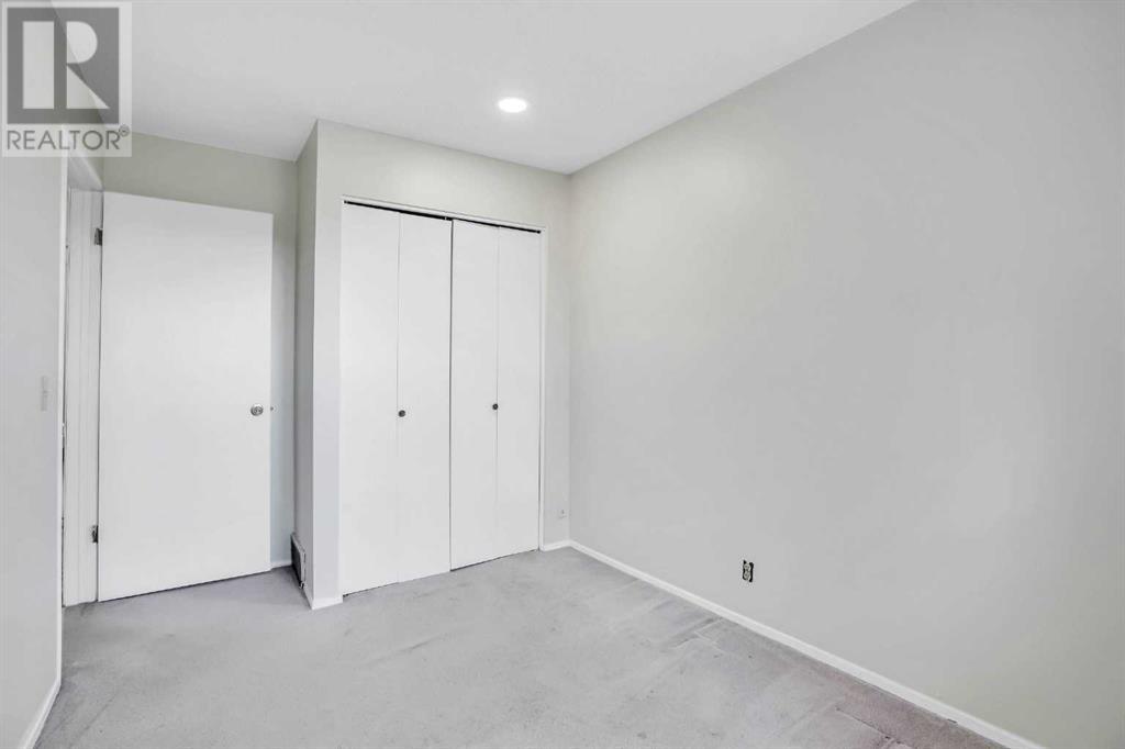 112 Castleridge Drive Ne, Calgary, Alberta  T3J 1Y8 - Photo 29 - A2213710