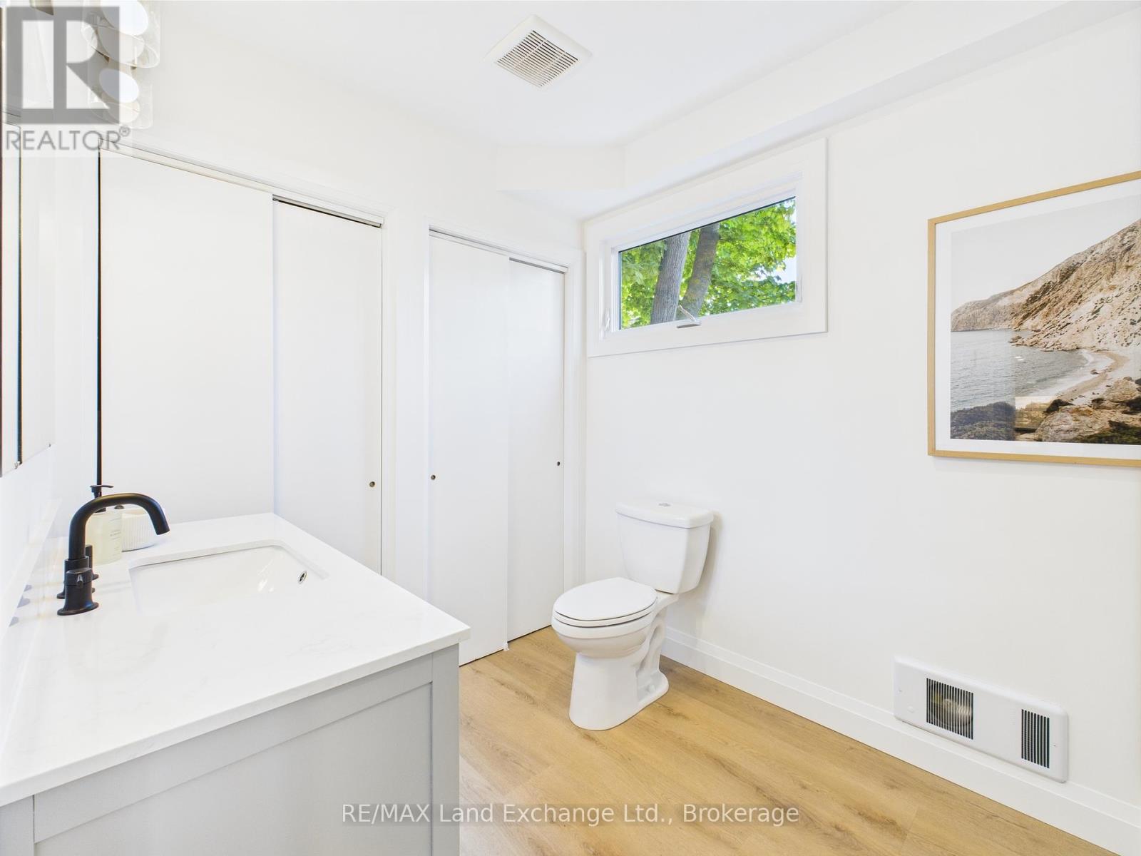 177 Durham Street, Kincardine, Ontario  N2Z 1A4 - Photo 13 - X12209407