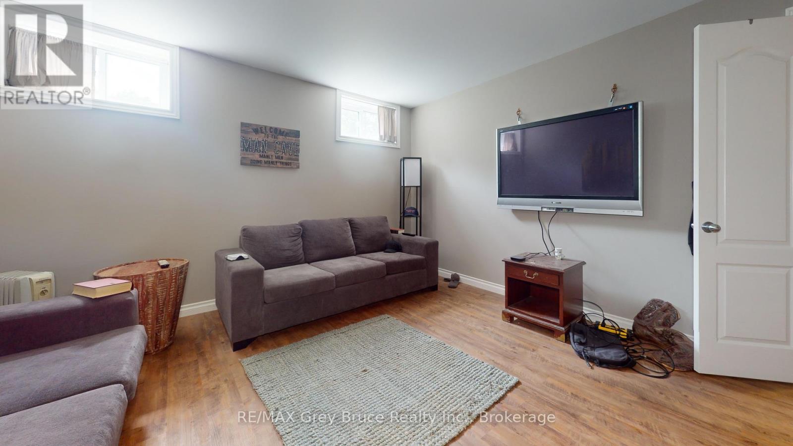 16 Paterson Street, Kincardine, Ontario  N0G 2T0 - Photo 26 - X12209483