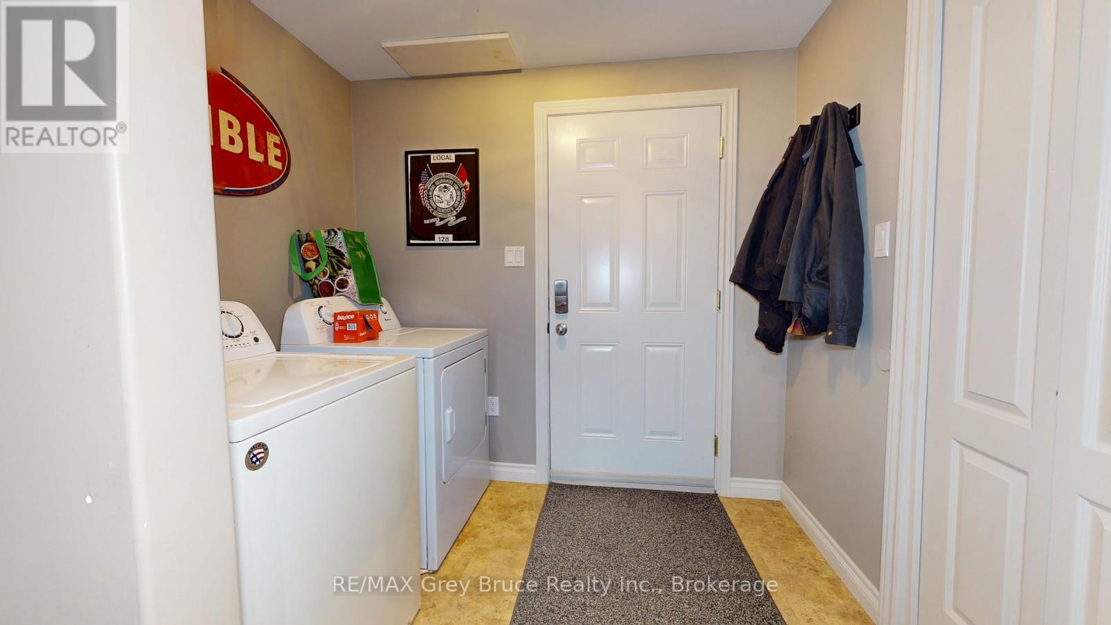 16 Paterson Street, Kincardine, Ontario  N0G 2T0 - Photo 37 - X12209483