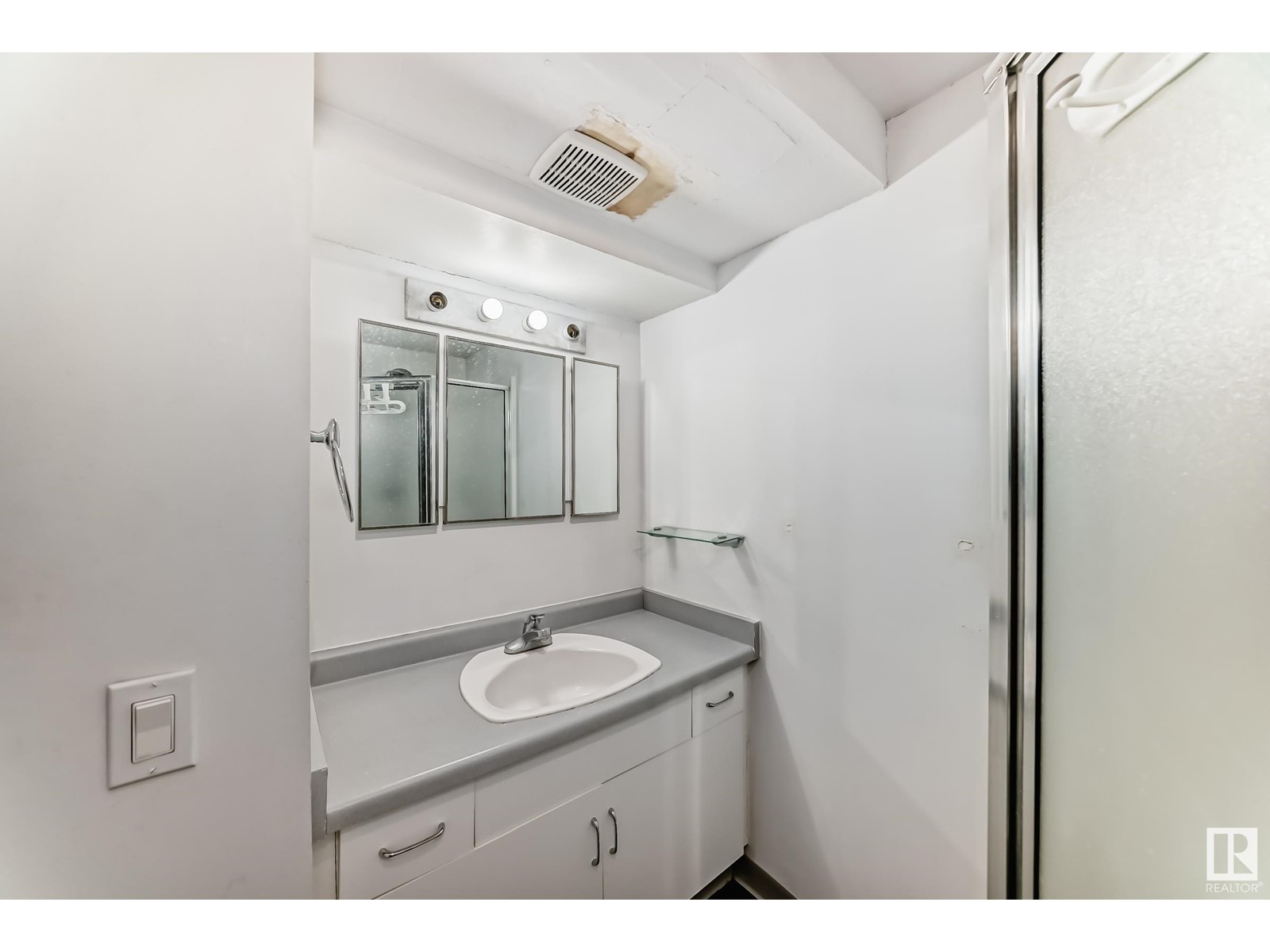 7910 115 St Nw, Edmonton, Alberta  T6G 1N8 - Photo 28 - E4441454