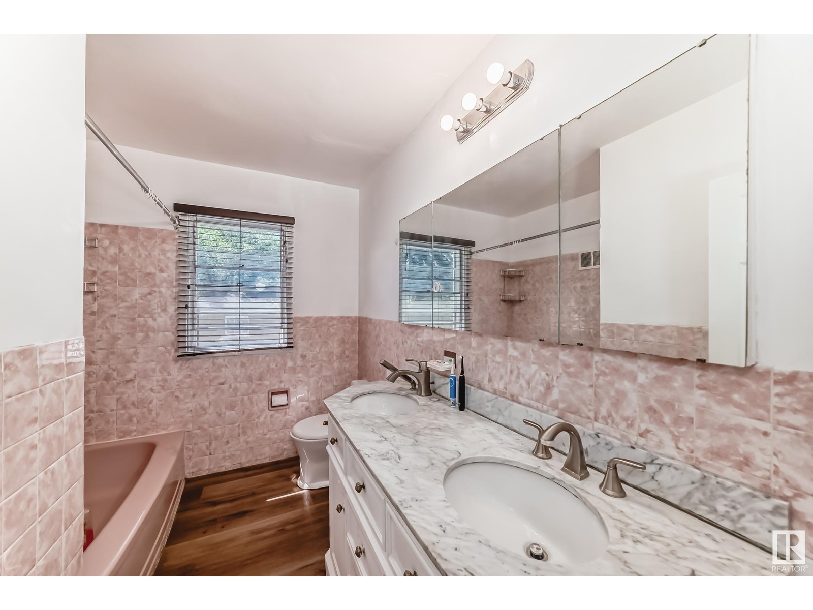 7910 115 St Nw, Edmonton, Alberta  T6G 1N8 - Photo 16 - E4441454