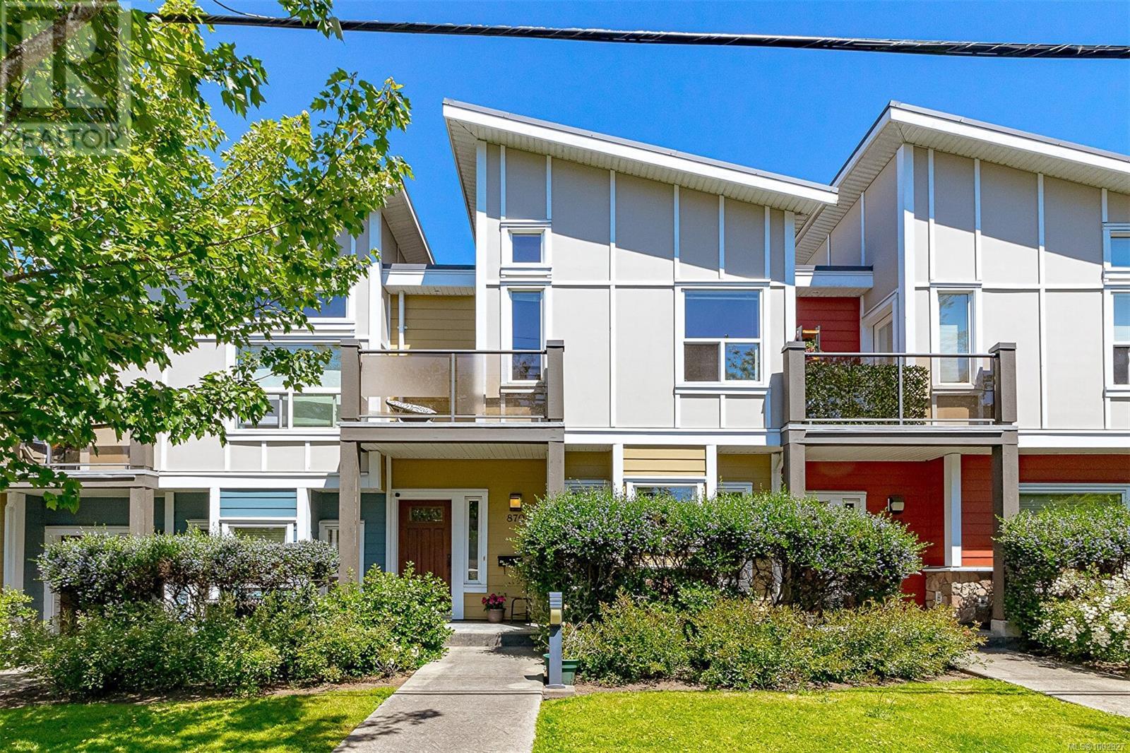Property at 870 Brock Ave image 1