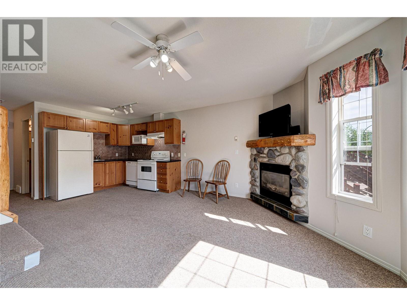 1200 Riverside Way Unit# 1216, Fernie, British Columbia  V0B 1M7 - Photo 9 - 10348173