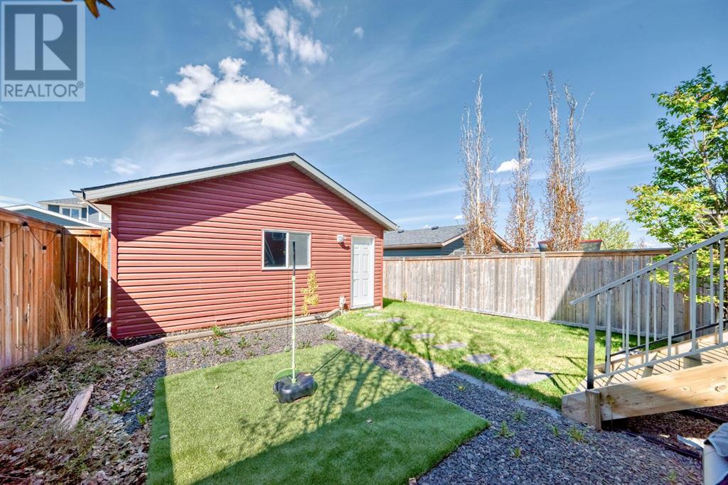 142 Fireside Cove, Cochrane, Alberta  T4C 0X4 - Photo 31 - A2224458