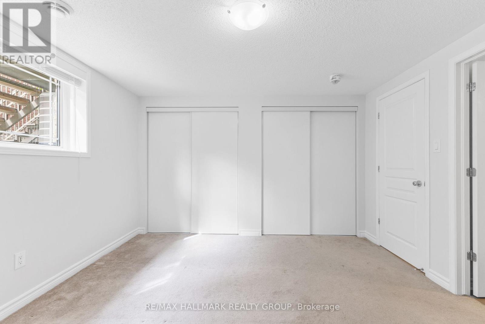 648 Danaca Private, Ottawa, Ontario  K1K 2V7 - Photo 28 - X12209334