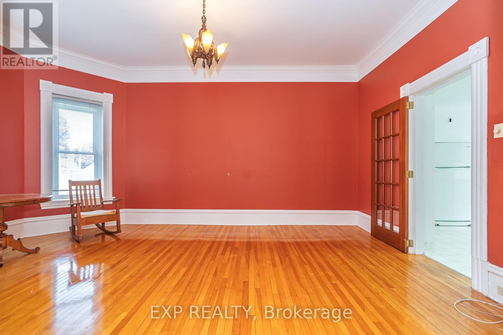 53 Elmsley Street N, Smiths Falls, Ontario  K7A 2G8 - Photo 11 - X12209352