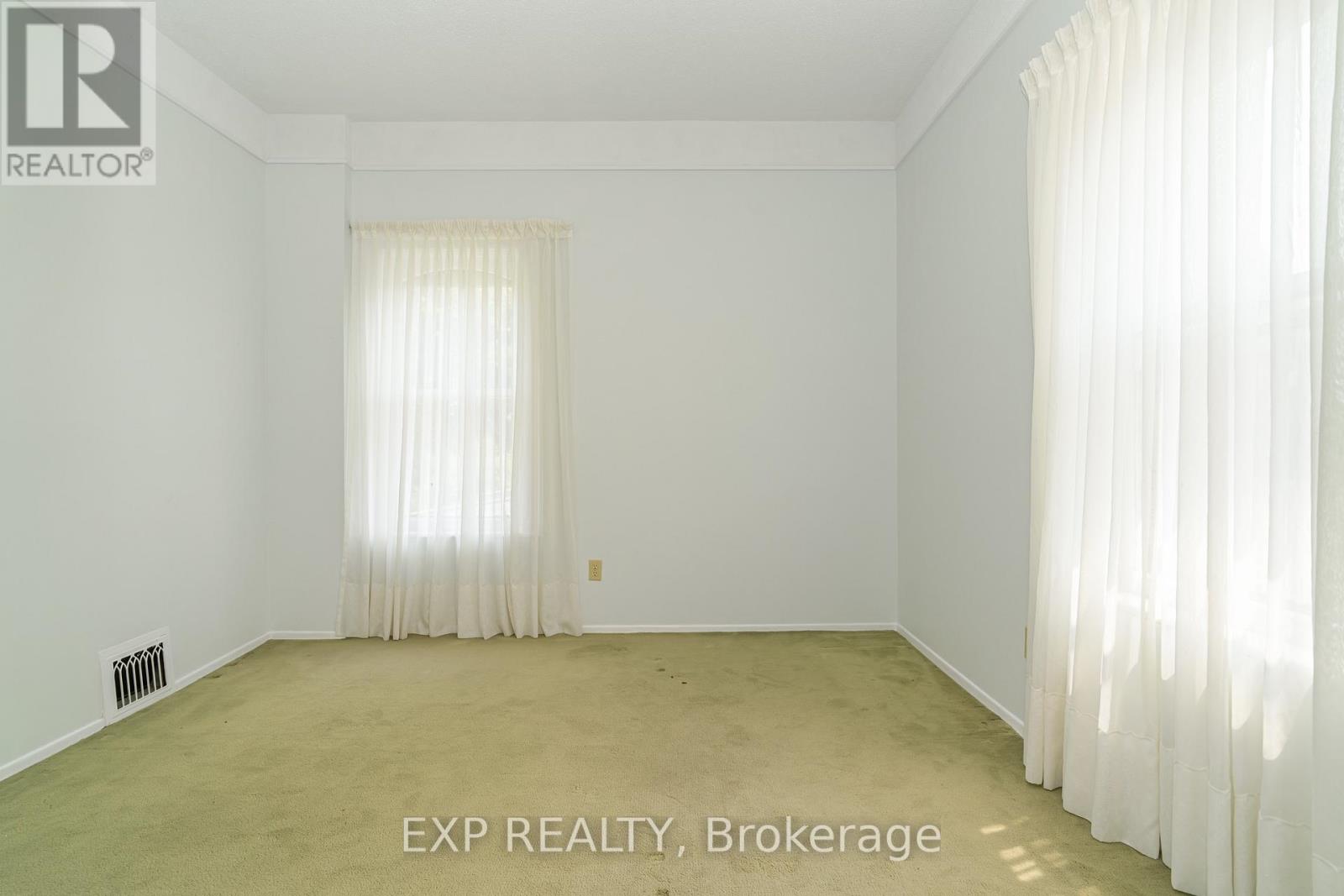 53 Elmsley Street N, Smiths Falls, Ontario  K7A 2G8 - Photo 38 - X12209352