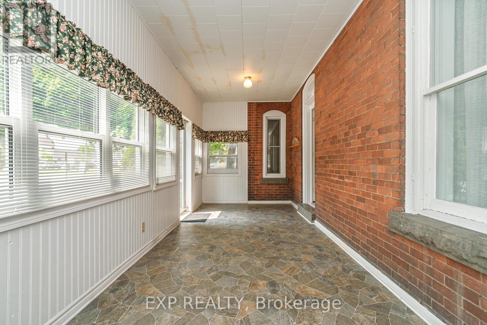 53 Elmsley Street N, Smiths Falls, Ontario  K7A 2G8 - Photo 6 - X12209352
