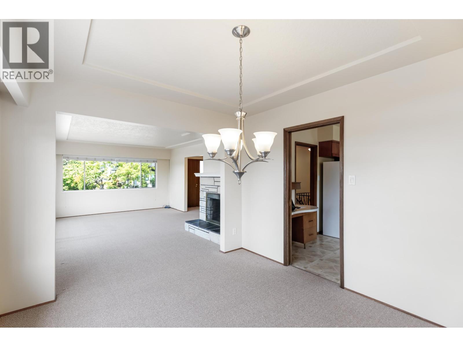 7988 Sussex Avenue, Burnaby, British Columbia  V5J 3W3 - Photo 12 - R3013162