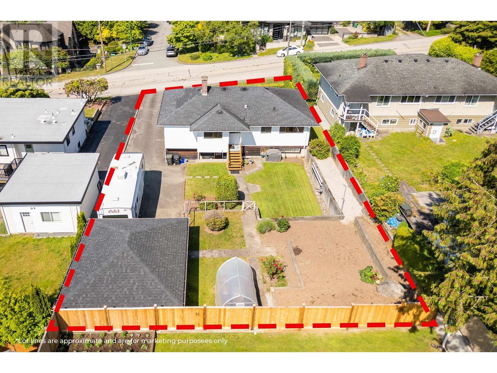 7988 Sussex Avenue, Burnaby, British Columbia  V5J 3W3 - Photo 2 - R3013162