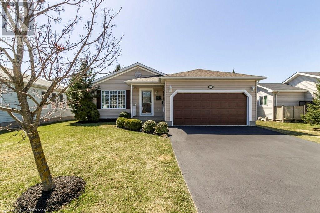 251 Glenariff Drive, Freelton, Ontario  L8B 1A5 - Photo 1 - 40739551