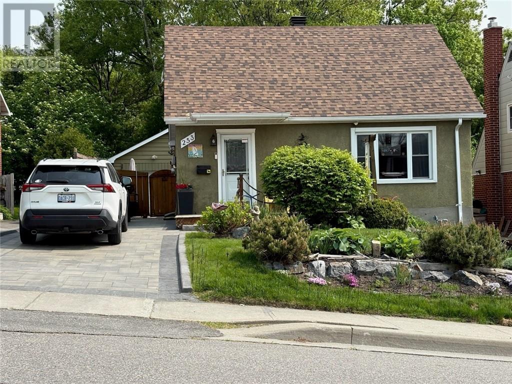 253 Kingsmount Boulevard, Sudbury, Ontario  P3E 1L2 - Photo 1 - 2122783
