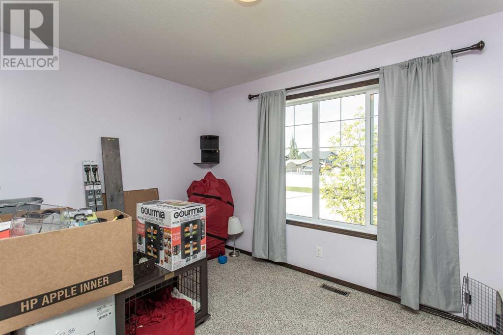 56 Mackenzie Crescent, Lacombe, Alberta  T4S 1X6 - Photo 13 - A2226120