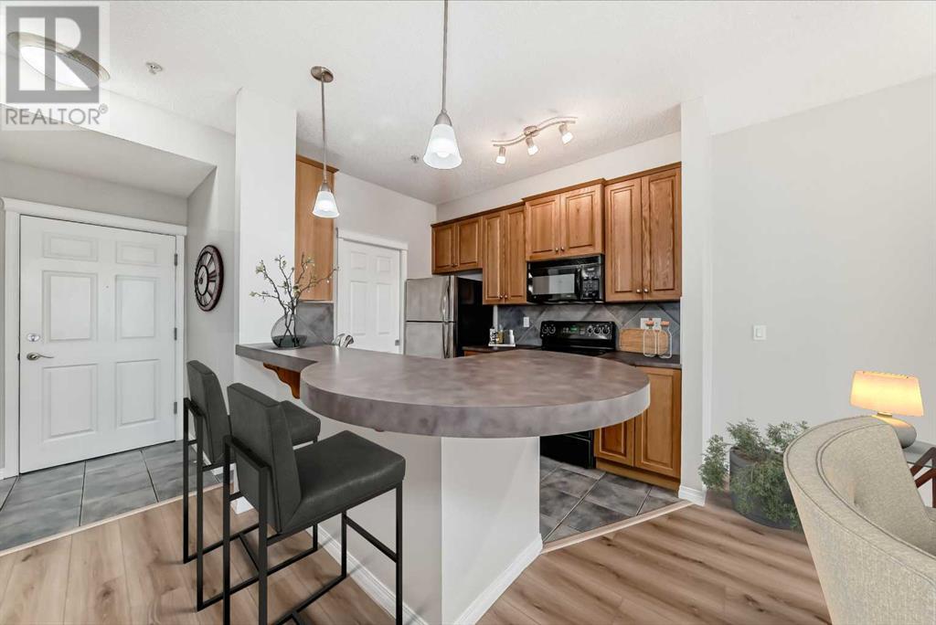 Property at 208, 25 Prestwick Drive SE image 5