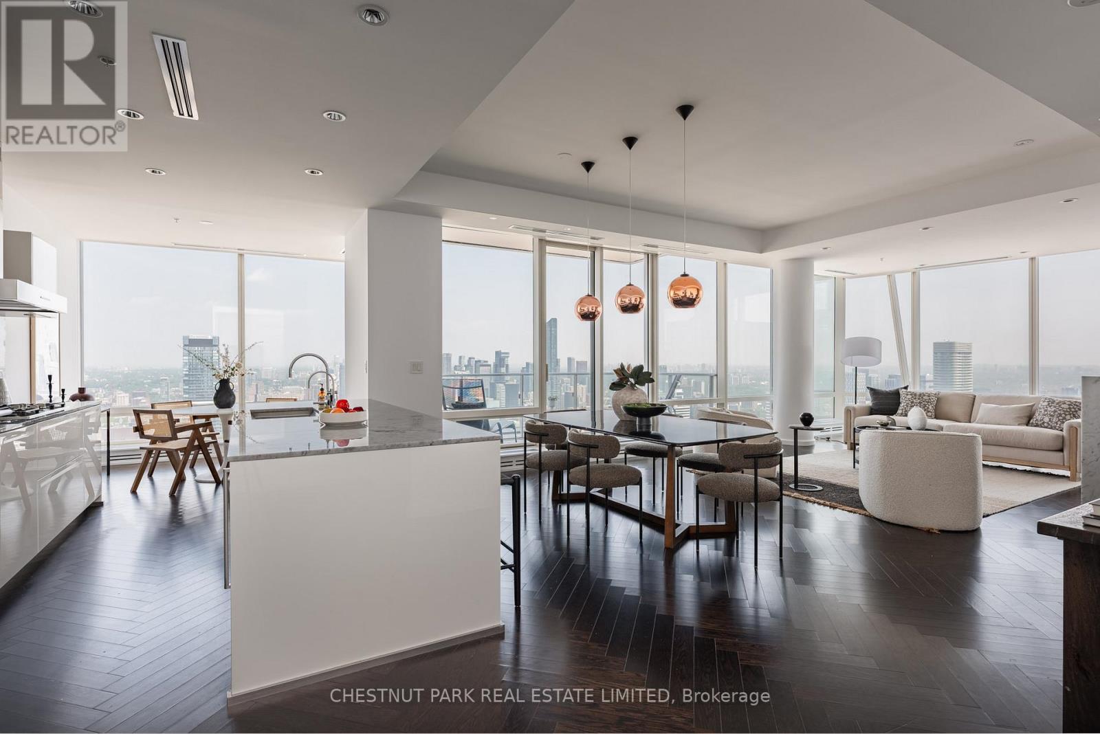 6104 - 180 University Avenue, Toronto (Bay Street Corridor), Ontario  M5H 0A2 - Photo 6 - C12209281