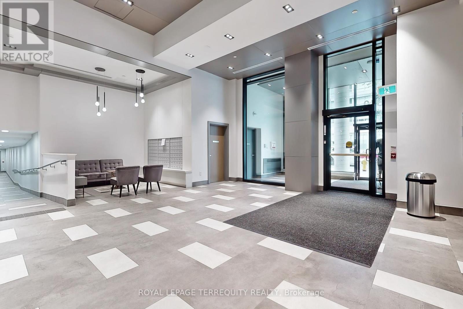 612 - 840 St Clair Avenue W, Toronto, Ontario  M6C 0A4 - Photo 2 - C12209304