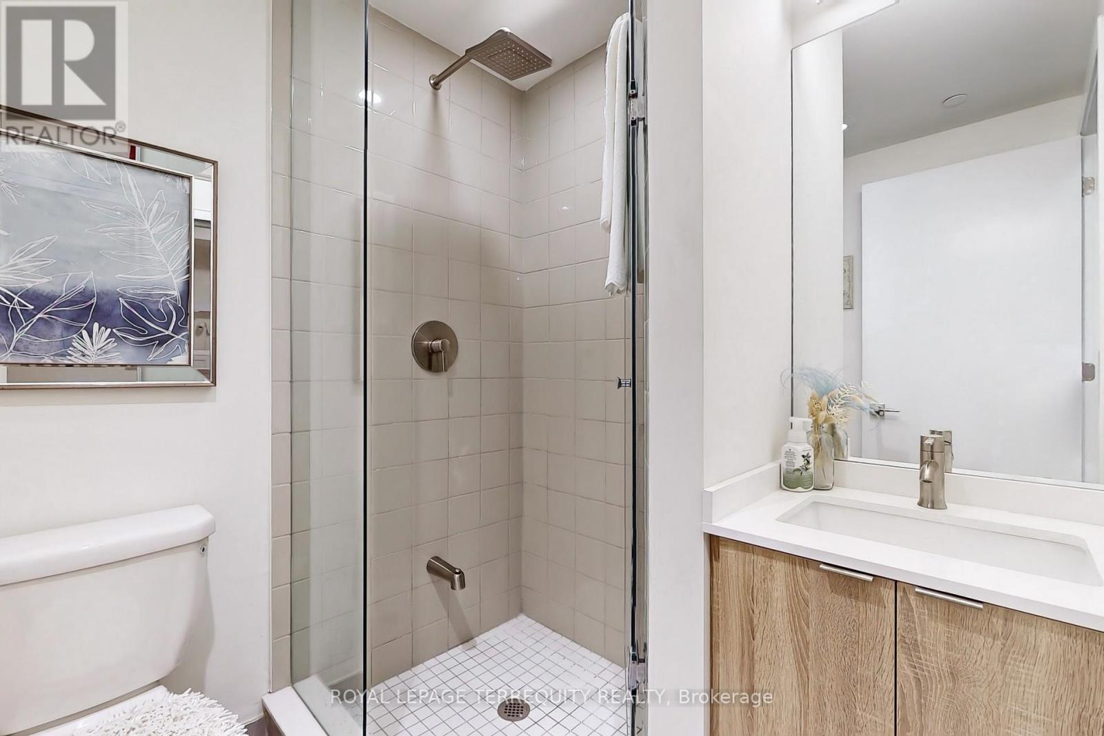 612 - 840 St Clair Avenue W, Toronto, Ontario  M6C 0A4 - Photo 26 - C12209304