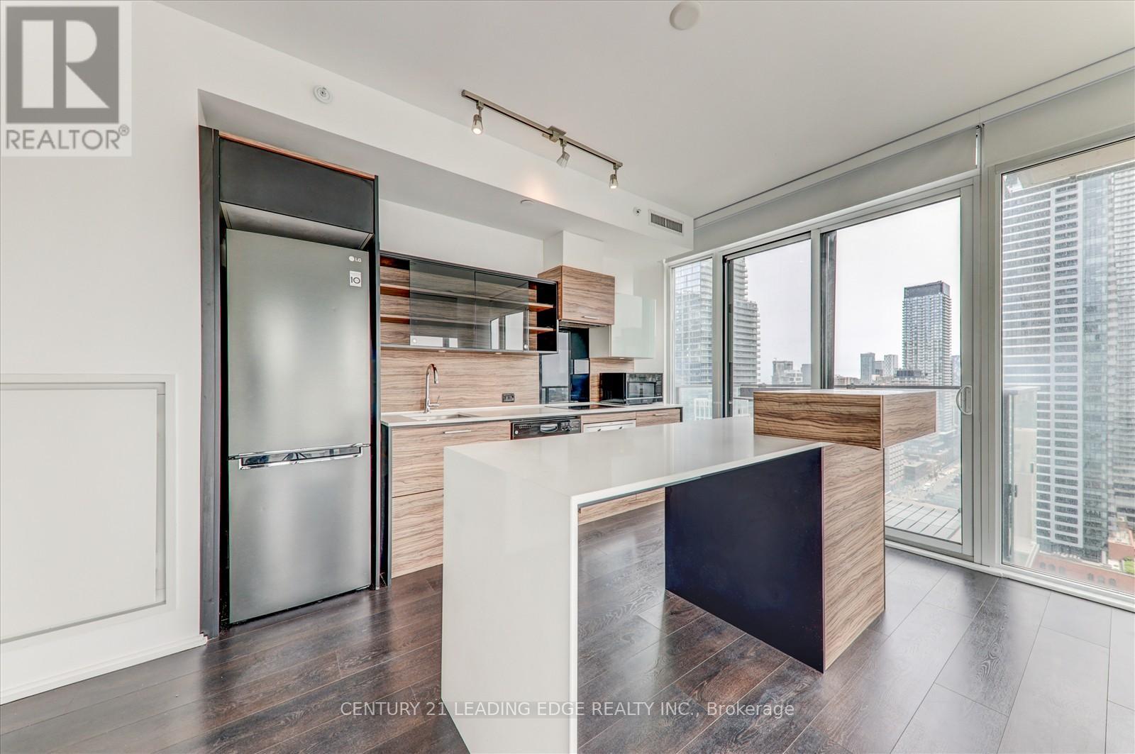 2304 - 75 ST NICHOLAS STREET, Toronto, Ontario