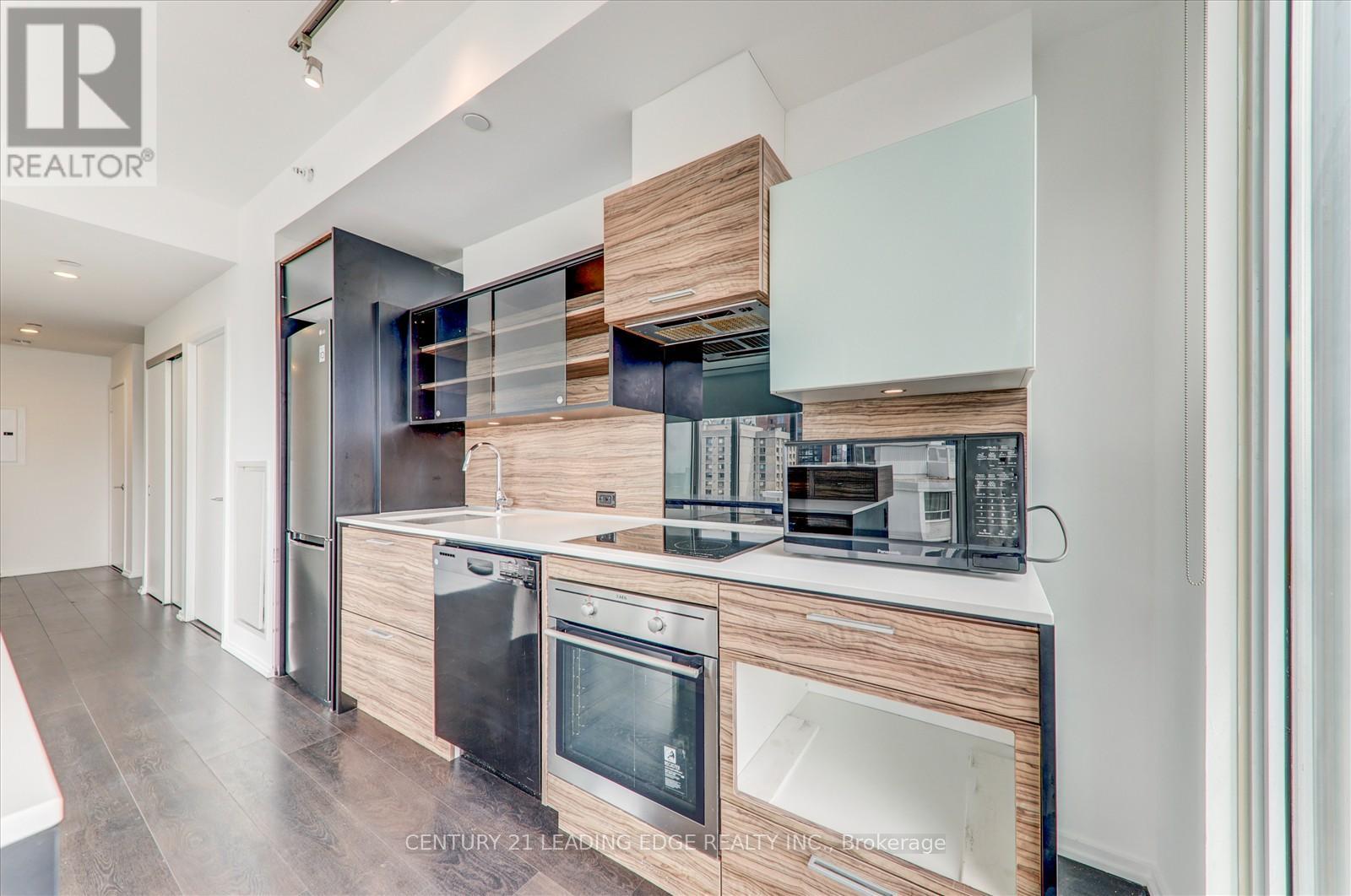 2304 - 75 St Nicholas Street, Toronto (Bay Street Corridor), Ontario  M4Y 0A5 - Photo 13 - C12209316