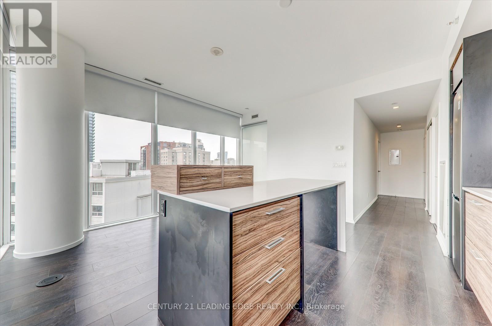 2304 - 75 St Nicholas Street, Toronto (Bay Street Corridor), Ontario  M4Y 0A5 - Photo 16 - C12209316