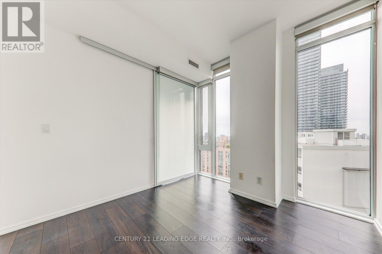 2304 - 75 St Nicholas Street, Toronto (Bay Street Corridor), Ontario  M4Y 0A5 - Photo 24 - C12209316