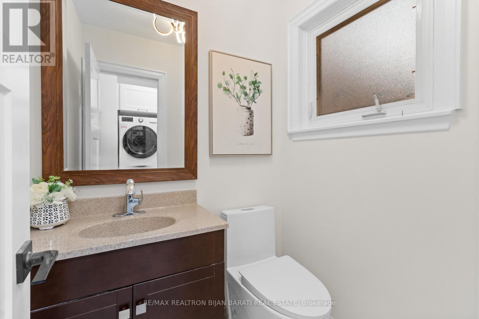 4 Robinter Drive, Toronto (Newtonbrook East), Ontario  M2M 3P9 - Photo 14 - C12209415