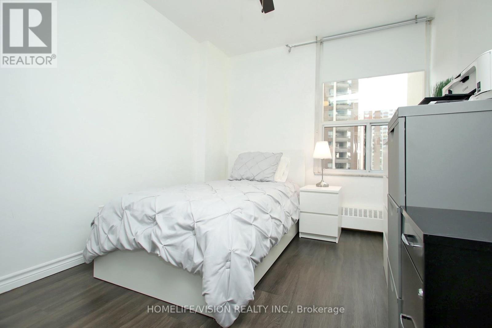 409 - 15 Vicora Linkway, Toronto, Ontario  M3C 1A7 - Photo 21 - C12209444