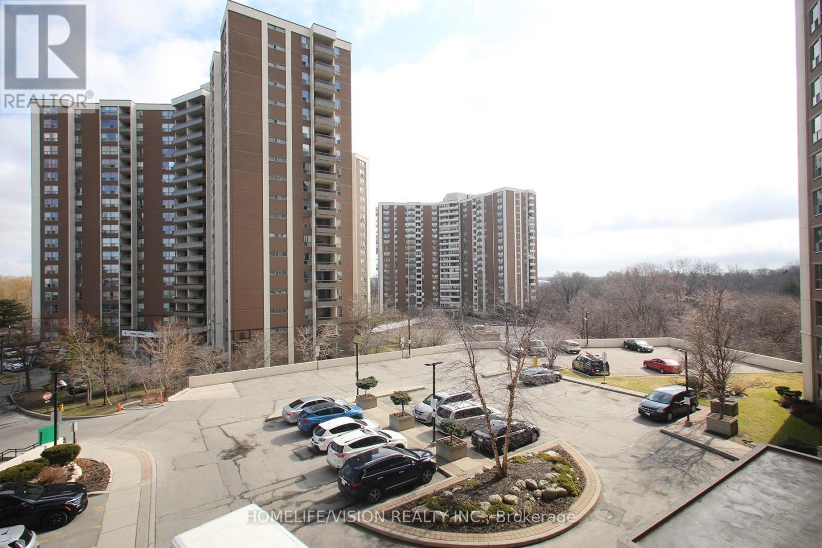 409 - 15 Vicora Linkway, Toronto, Ontario  M3C 1A7 - Photo 3 - C12209444
