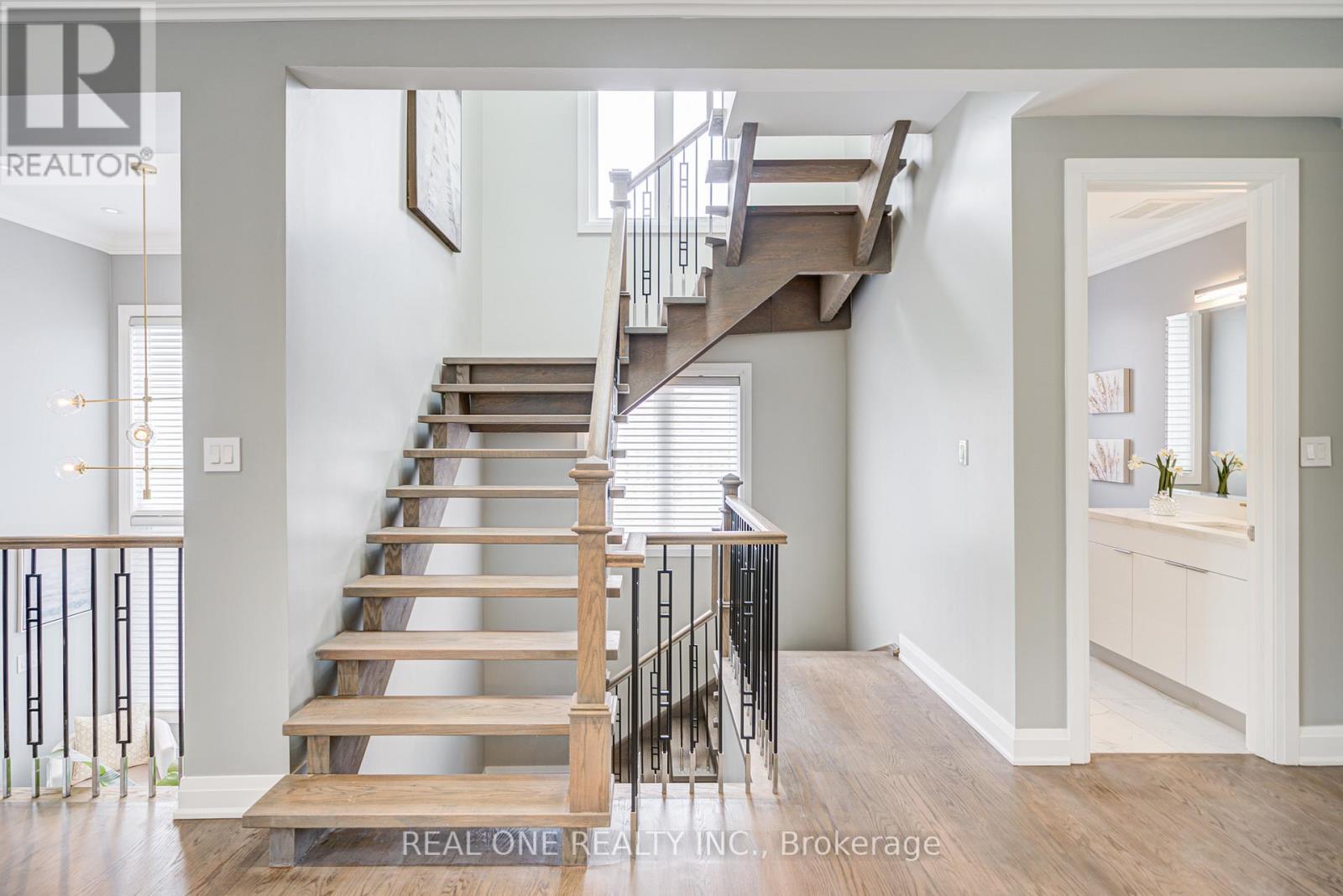 158 Waterloo Avenue, Toronto, Ontario  M3H 3Z1 - Photo 10 - C12209451