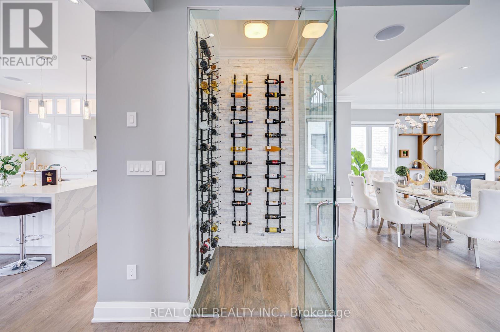 158 Waterloo Avenue, Toronto, Ontario  M3H 3Z1 - Photo 11 - C12209451