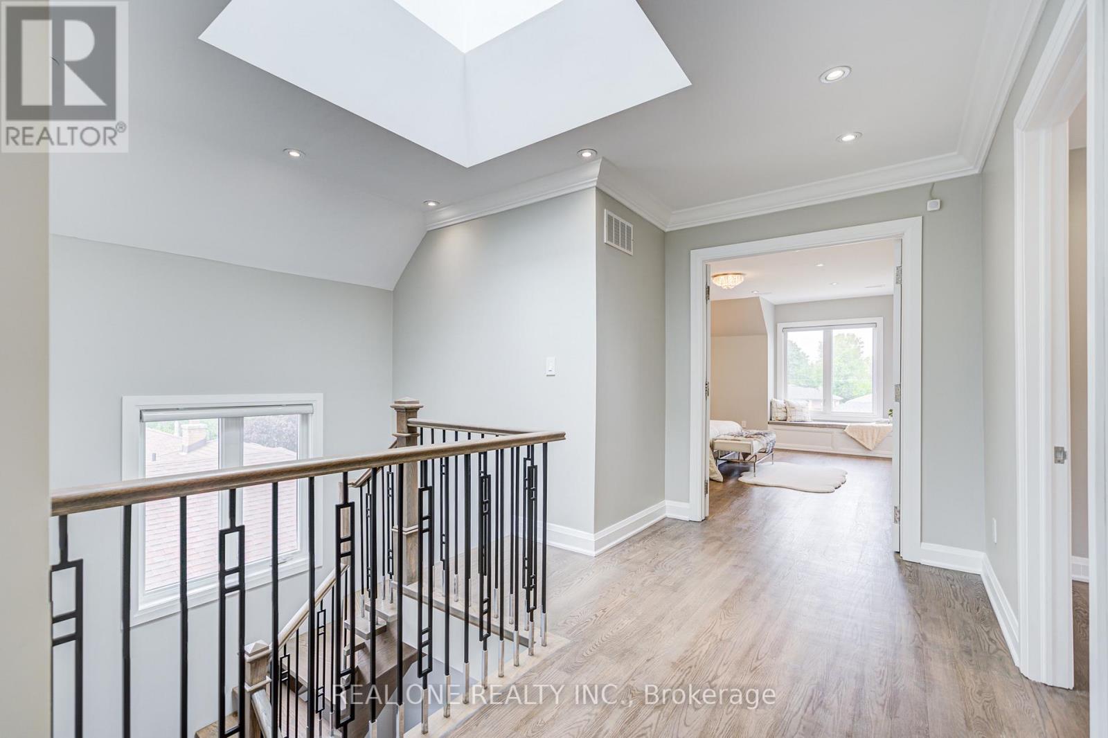 158 Waterloo Avenue, Toronto, Ontario  M3H 3Z1 - Photo 24 - C12209451
