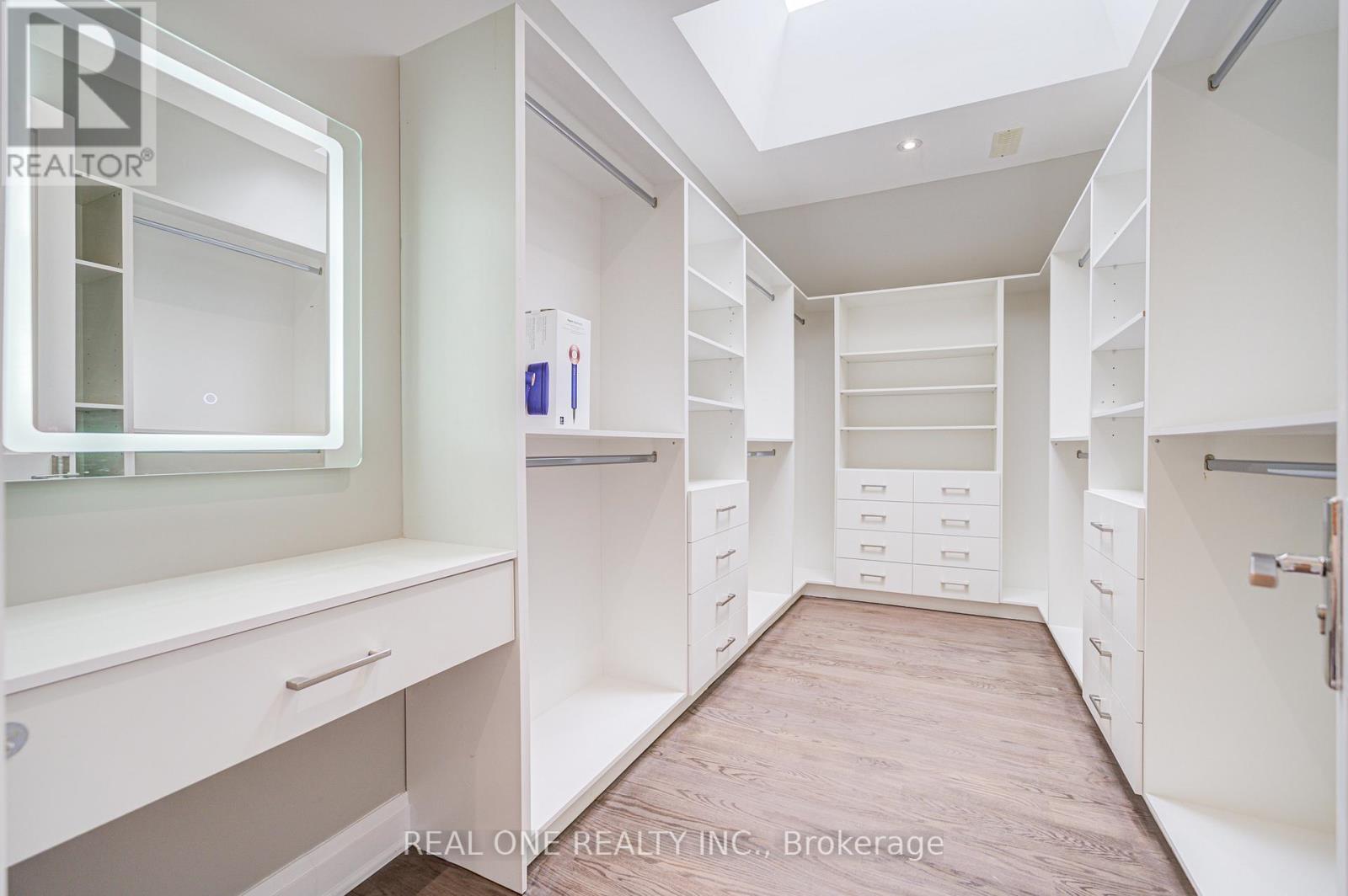 158 Waterloo Avenue, Toronto, Ontario  M3H 3Z1 - Photo 27 - C12209451