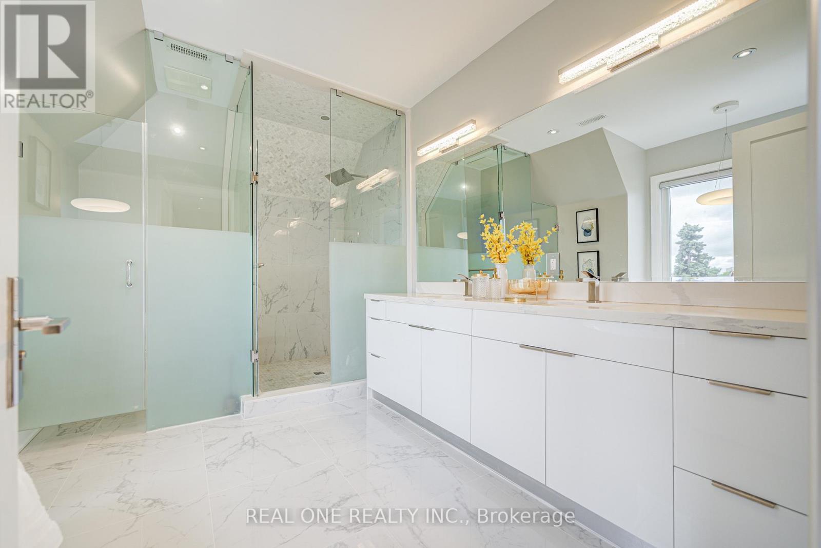 158 Waterloo Avenue, Toronto, Ontario  M3H 3Z1 - Photo 28 - C12209451