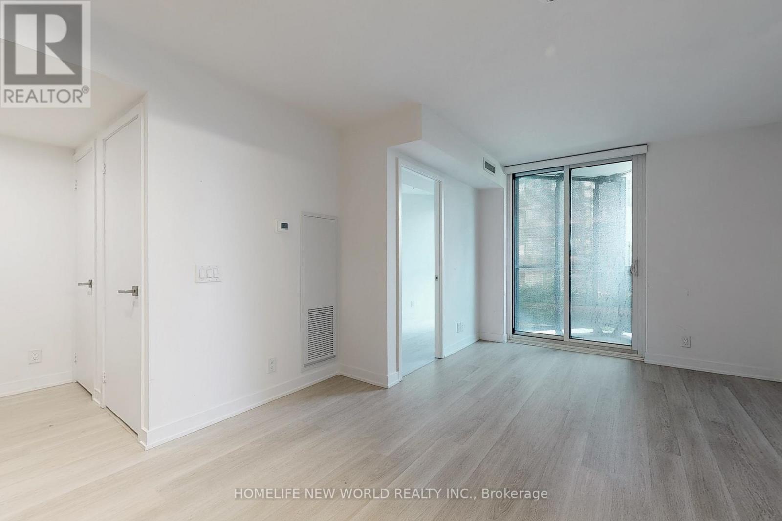 226 - 30 Tretti Way, Toronto, Ontario  M3H 0E3 - Photo 5 - C12209484