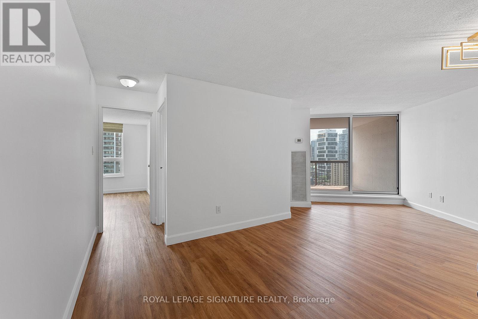 1805 - 77 Maitland Place, Toronto, Ontario  M4Y 2V6 - Photo 10 - C12209511