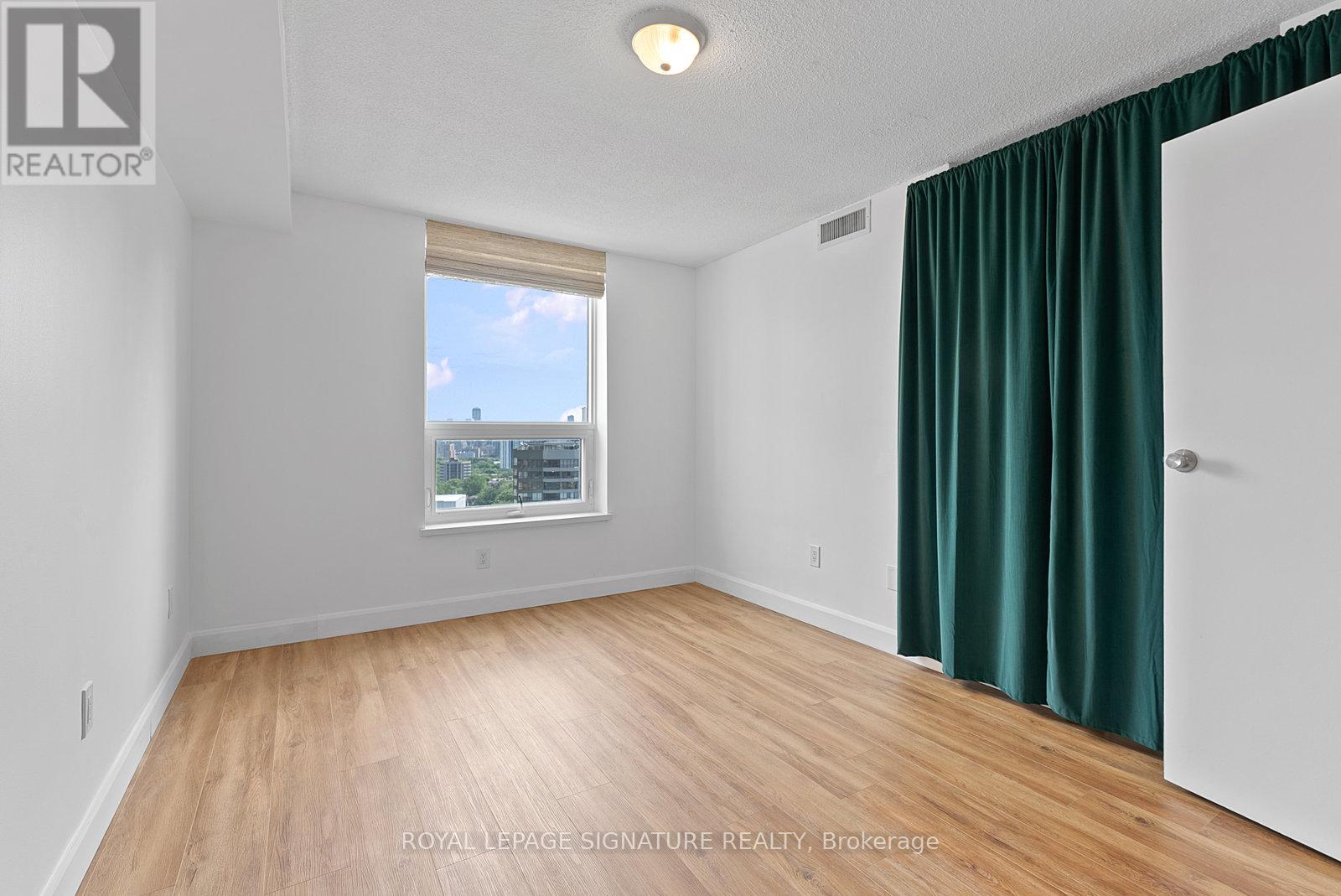 1805 - 77 Maitland Place, Toronto, Ontario  M4Y 2V6 - Photo 15 - C12209511