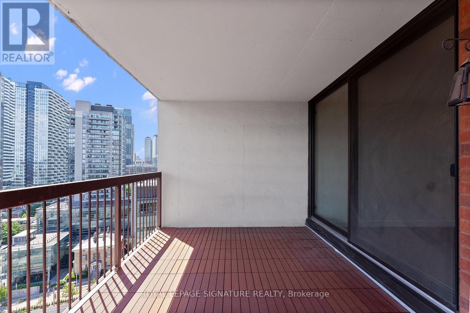 1805 - 77 Maitland Place, Toronto, Ontario  M4Y 2V6 - Photo 21 - C12209511