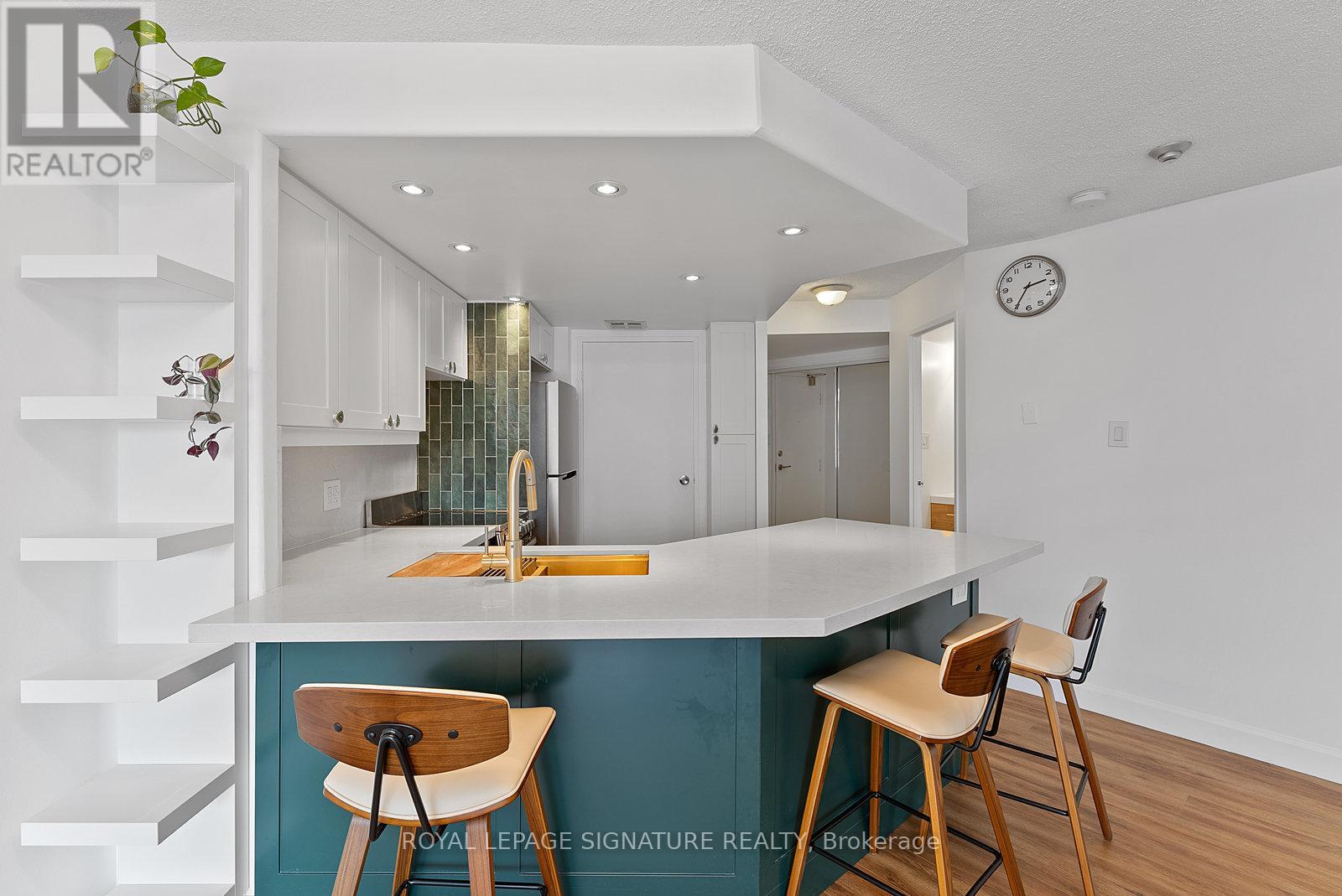 1805 - 77 Maitland Place, Toronto, Ontario  M4Y 2V6 - Photo 7 - C12209511