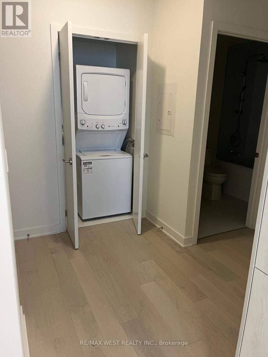 2607 - 11 Yorkville Avenue, Toronto, Ontario  M4W 1L2 - Photo 6 - C12209512