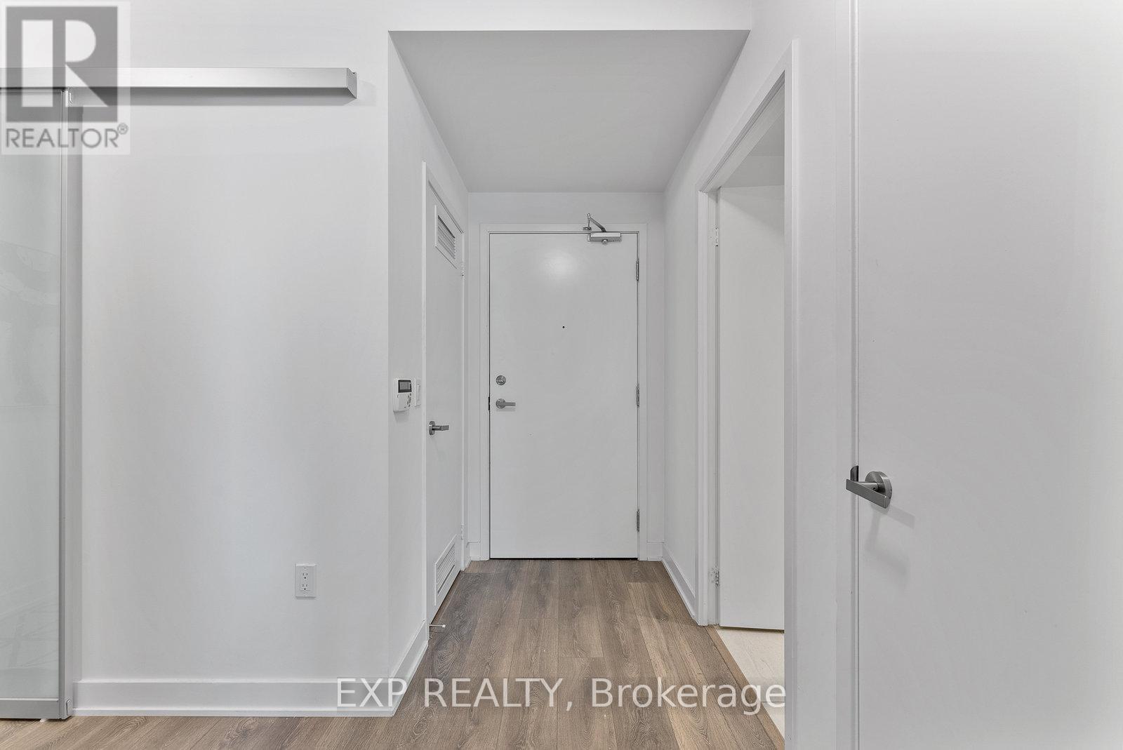2011 - 99 Broadway Avenue, Toronto (Mount Pleasant West), Ontario  M4P 0E3 - Photo 2 - C12209540