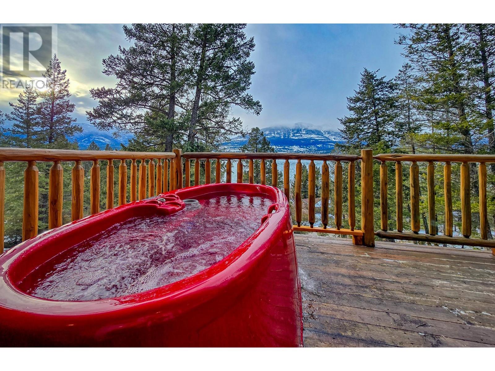 8403 Bighorn Sheep Lane, Canal Flats, British Columbia  V0B 1B0 - Photo 32 - 10348875