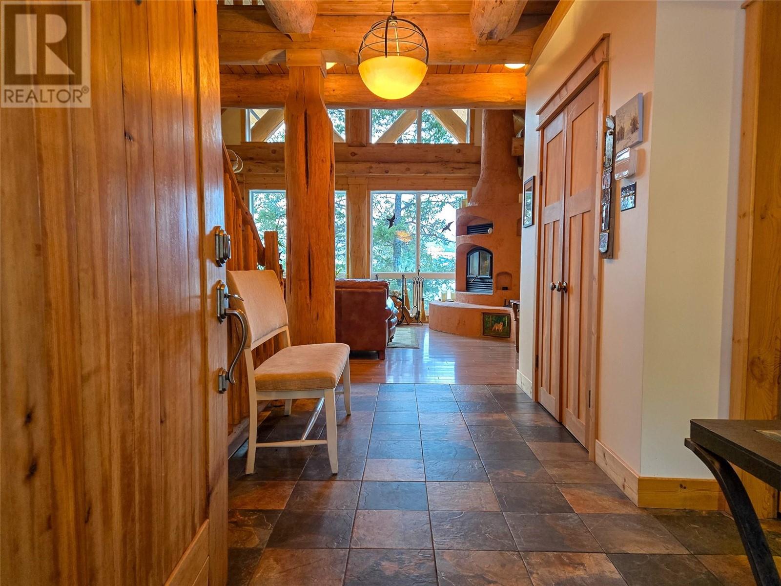 8403 Bighorn Sheep Lane, Canal Flats, British Columbia  V0B 1B0 - Photo 10 - 10348875
