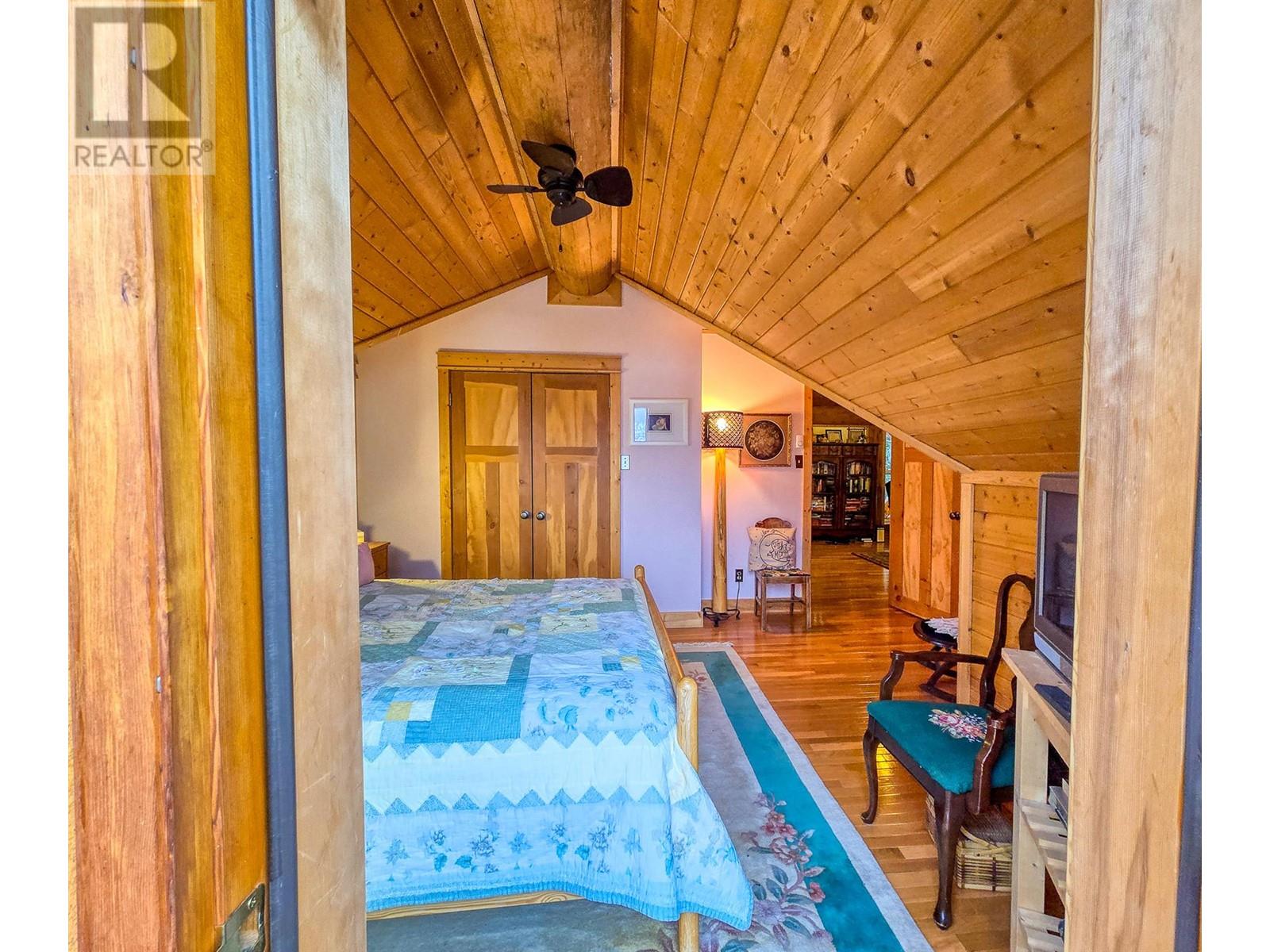 8403 Bighorn Sheep Lane, Canal Flats, British Columbia  V0B 1B0 - Photo 29 - 10348875